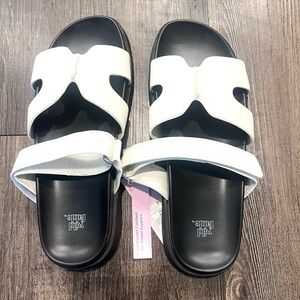 Wild Fable Black and White Women's Sandals
